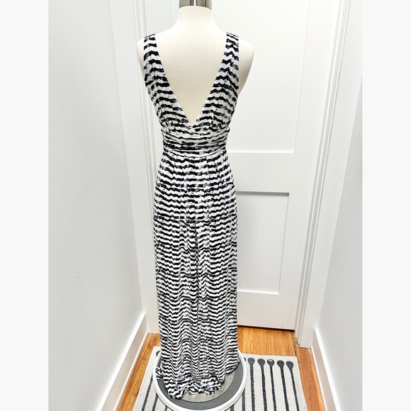 TART Summer Knit Maxi Dress - Picture 7 of 13